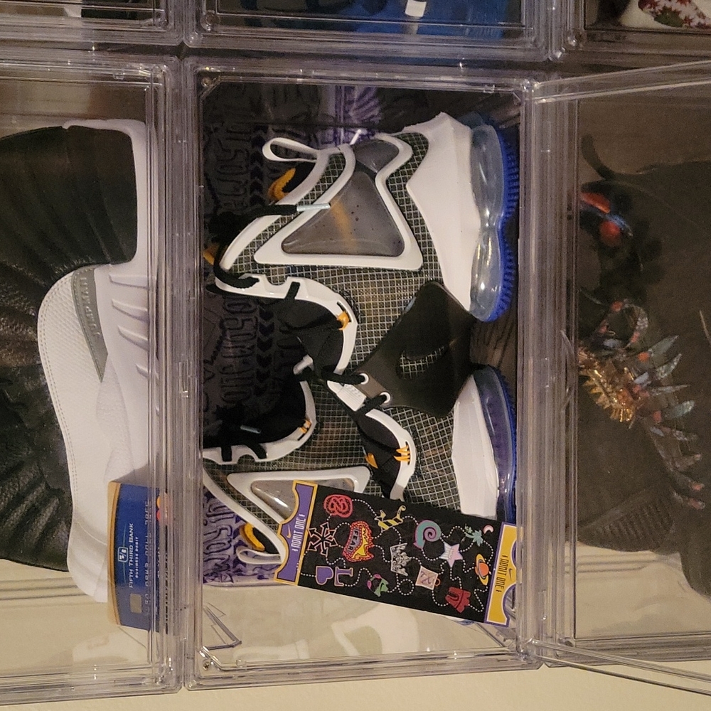 LeBron James 19 New NW